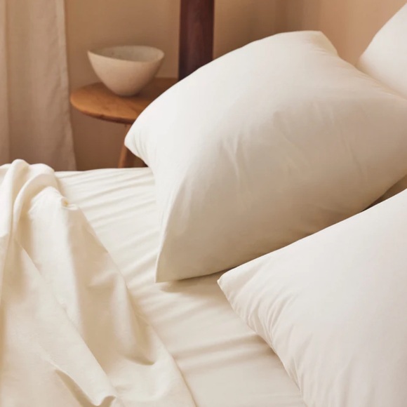 BROOKLINEN LUXE TWO SOFT PILLOWCASE CREAM